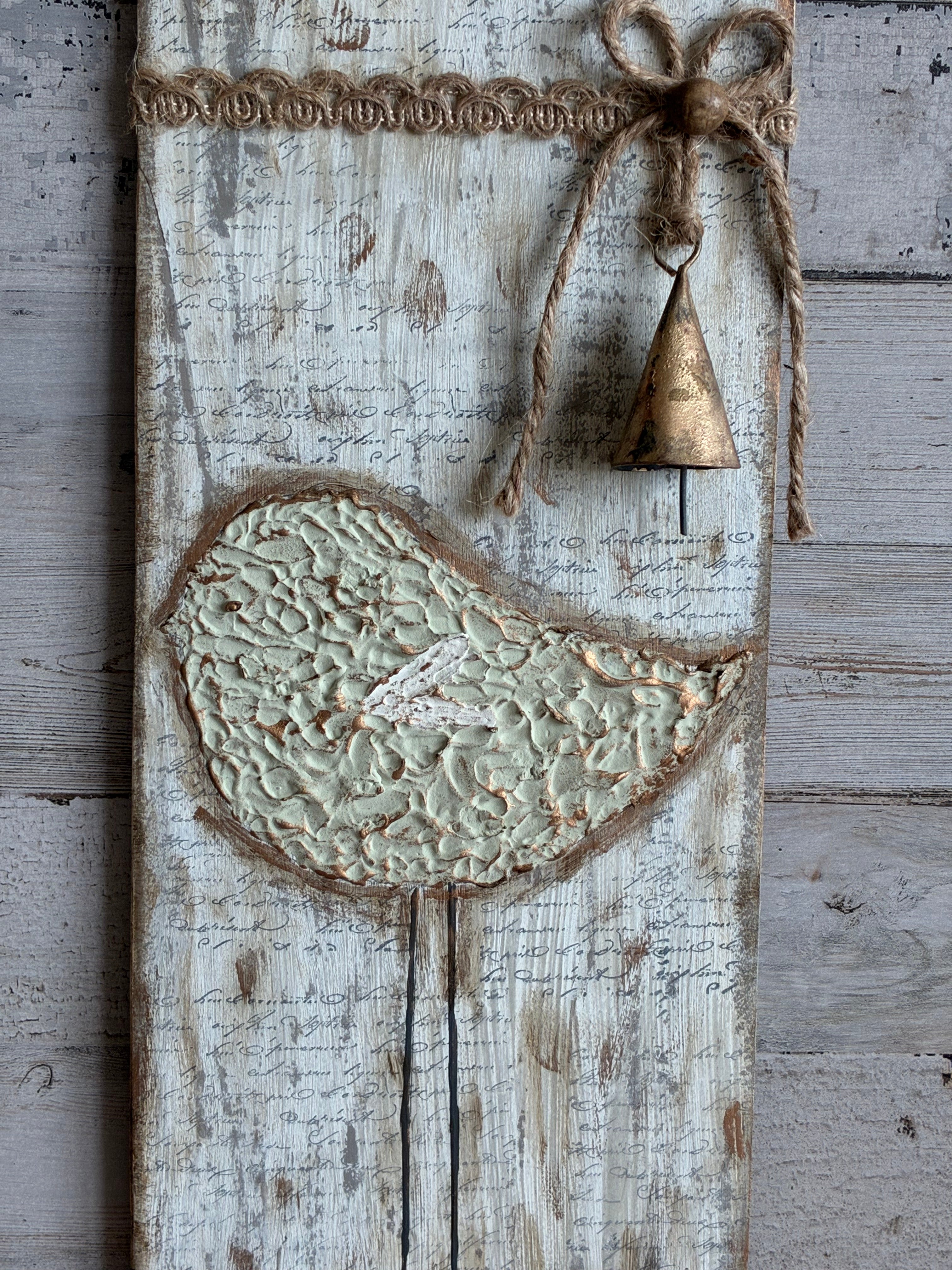 Rustic Bird Wall Hanger – Farmhouse Cottagecore Wood Sign with Bell