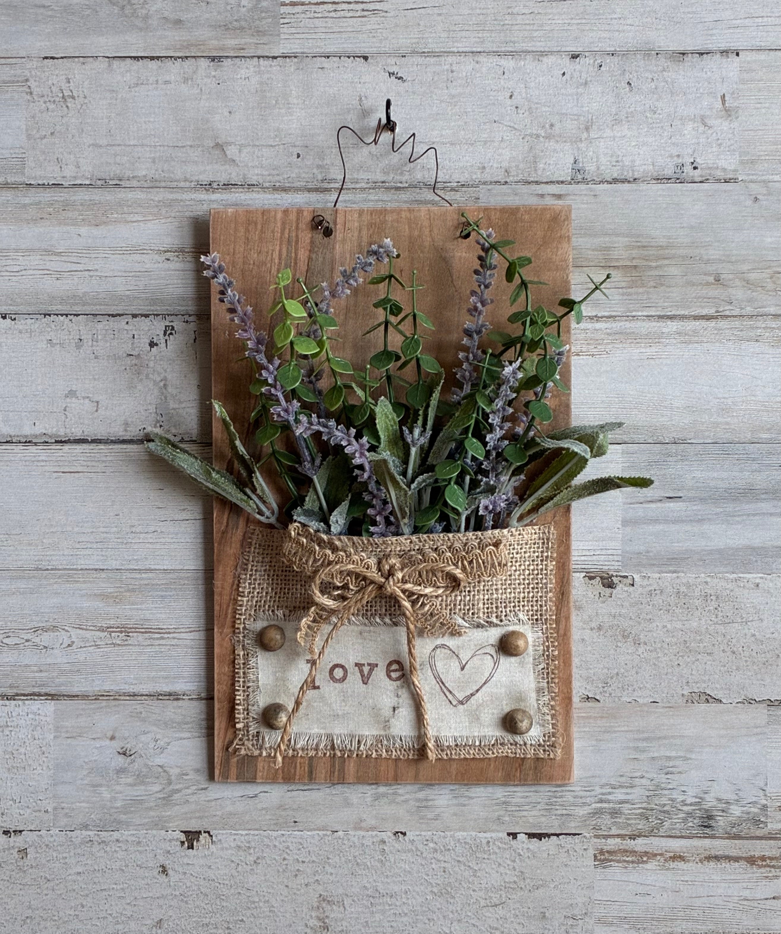 Love Burlap Pocket Floral Wall Hanger – Farmhouse Cottagecore Decor