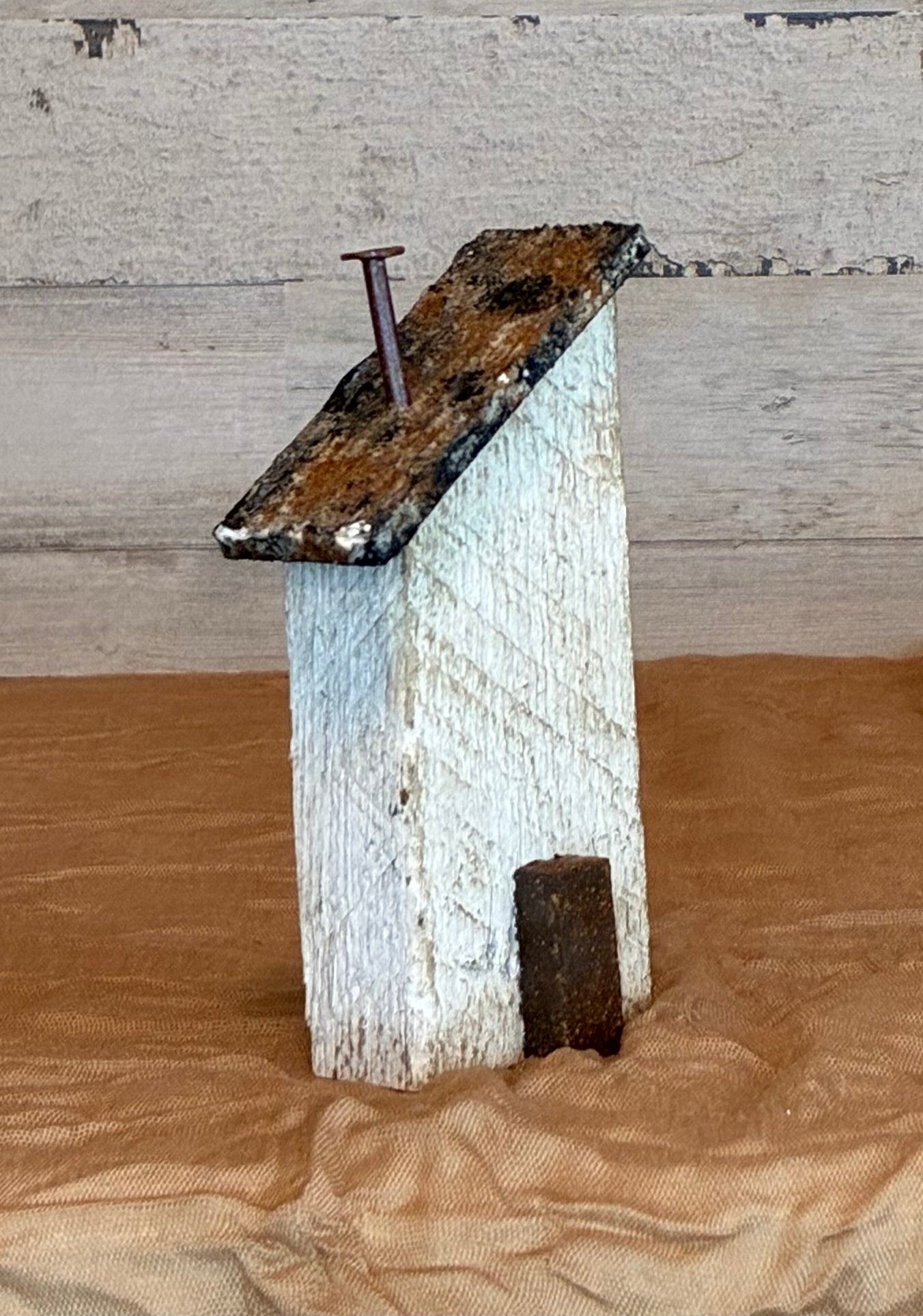 Rustic Barnwood Cottage – White, Small