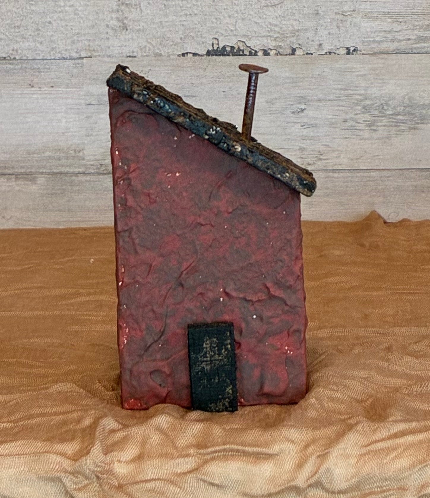 Rustic Farmhouse Cottage – Barn Red & Brown, Small
