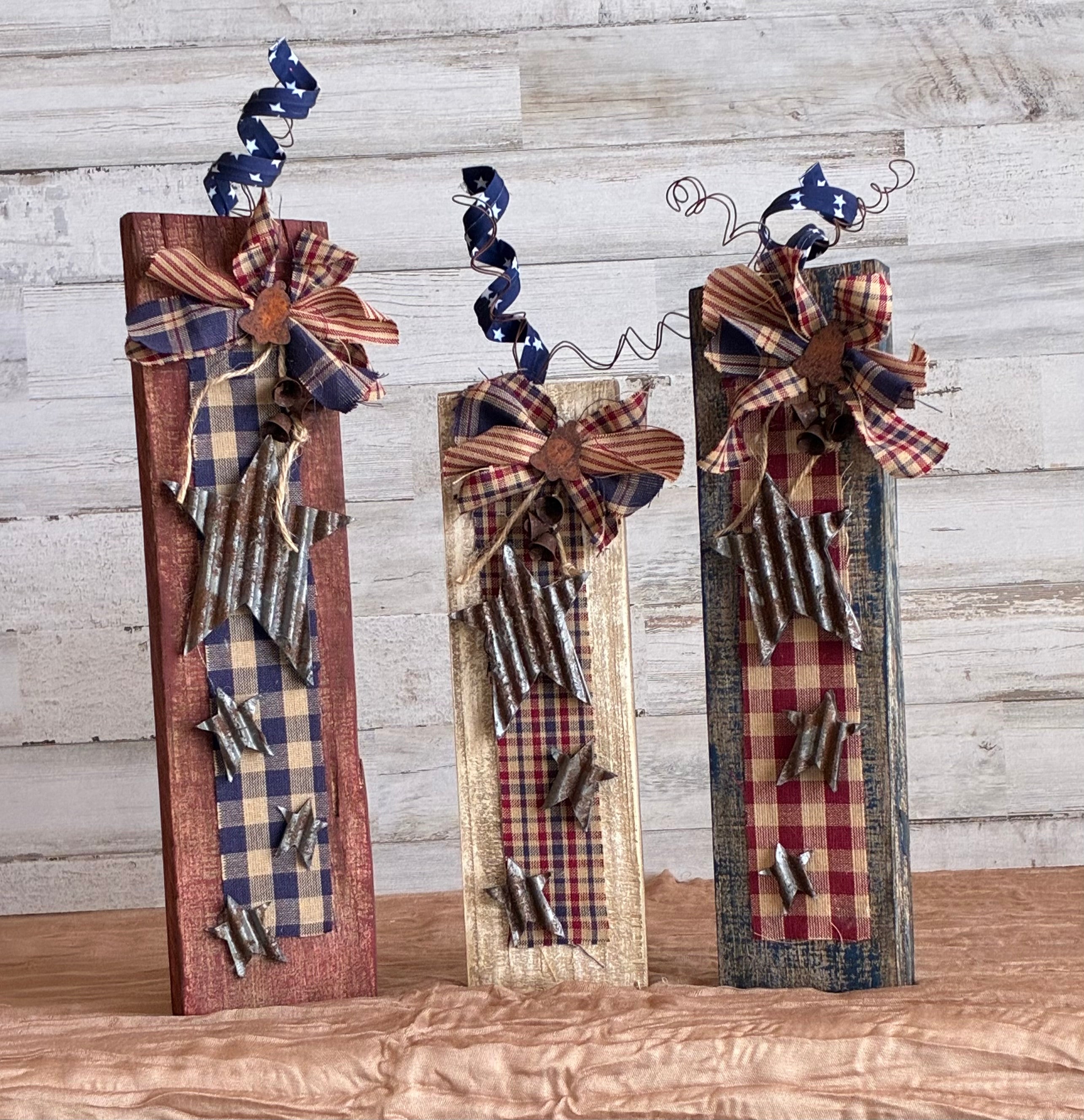 Americana Patriotic Wood Block Set of 3 – Rusty Bells & Corrugated Stars
