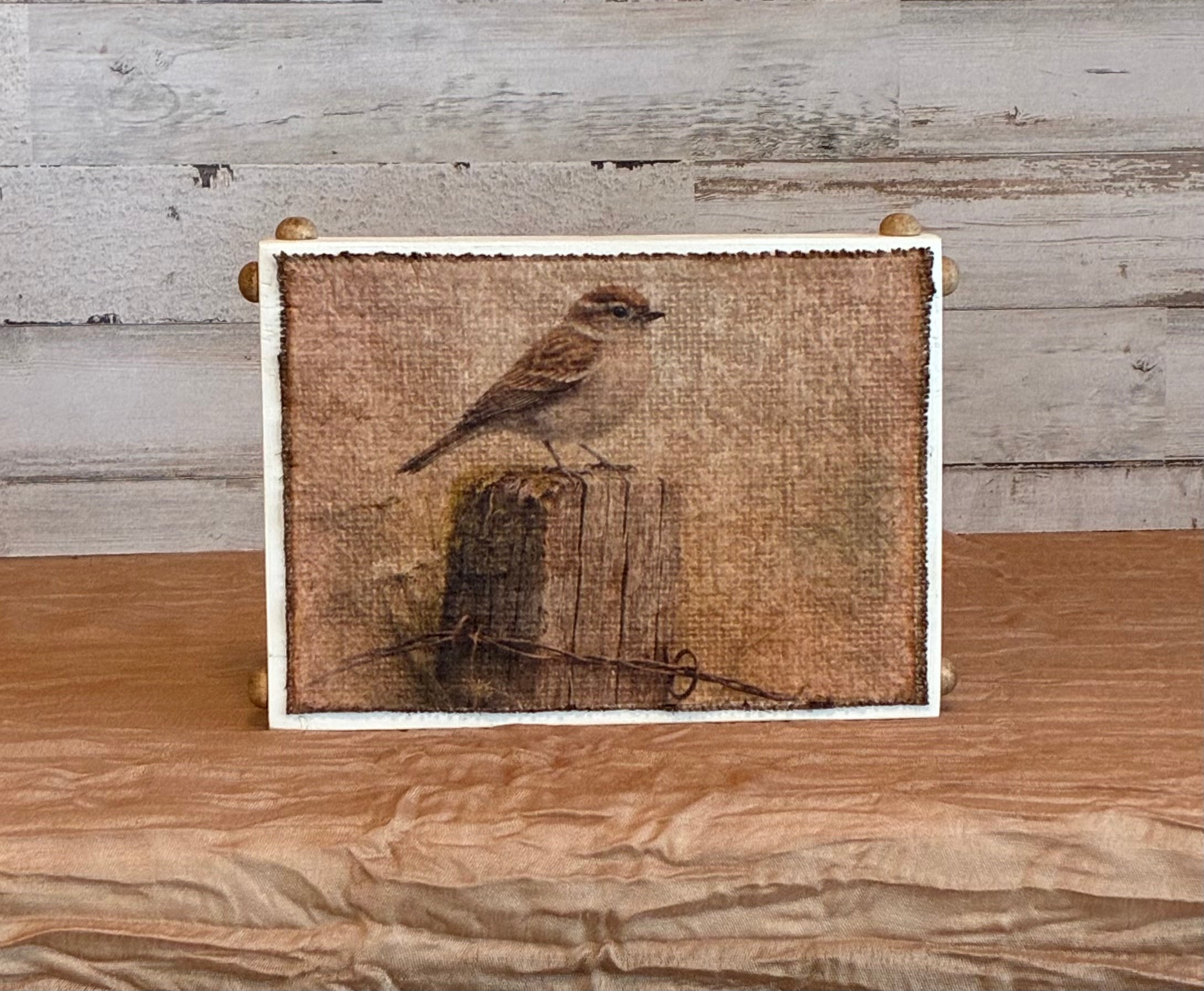 Sparrow on Burlap Shelf Sitter